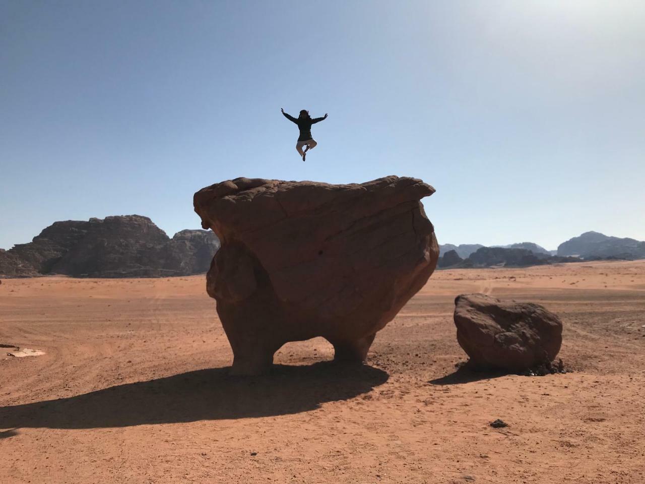 Friend Wadi Rum Ngoại thất bức ảnh